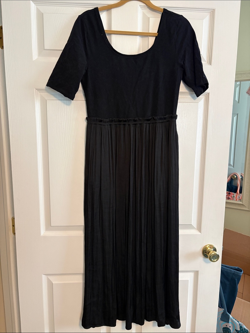 Gap scoop neck maxi dress